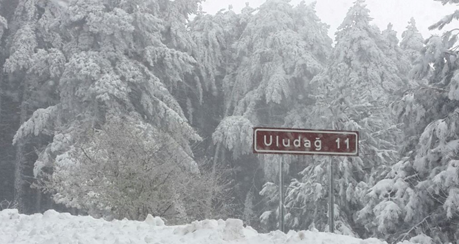 Uludağ&#039;da kış sezonun açılmamasına tepki