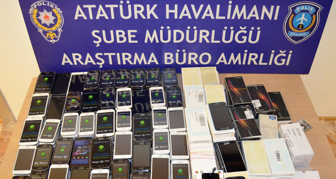 Atatürk Havalimanı’nda kaçak cep telefonu operasyonu