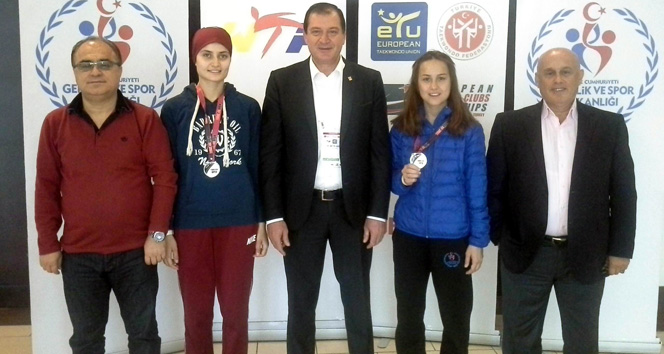 Selçuk’un milli sporcularından altın ve gümüş madalya