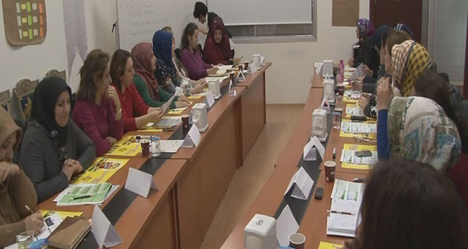 Geri dönüşüme kadın eli değdi