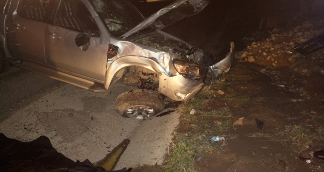 Otomobil şarampole yuvarlandı: 1 ölü, 1 yaralı