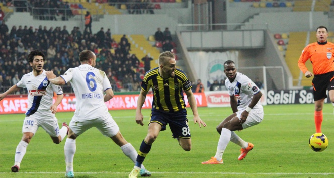 Fenerbahçe&#039;den 3 puanlık gol
