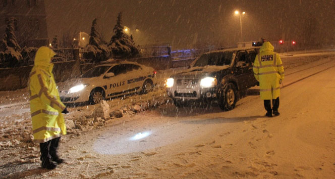 200 köy ulaşıma kapandı