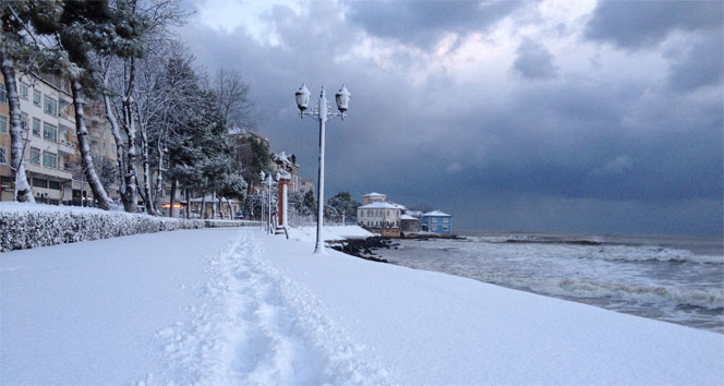 Ünye beyaz gelinliğini giydi