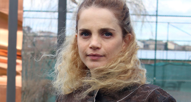 Tuğçe Kazaz'dan ilginç Atatürk-AK Parti ilişkisi