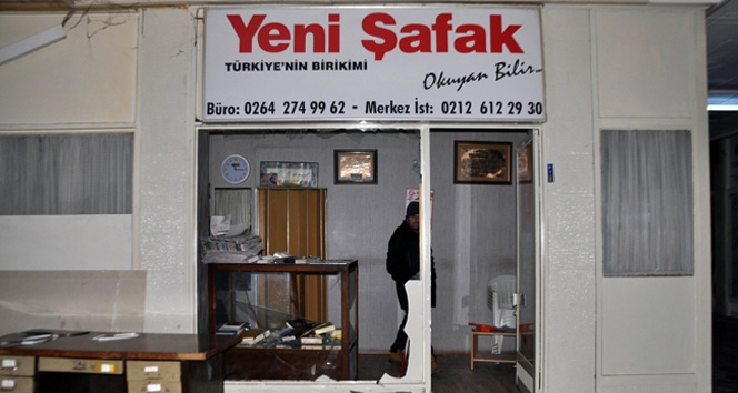 Akit ve Yeni Şafak’a çirkin saldırı!