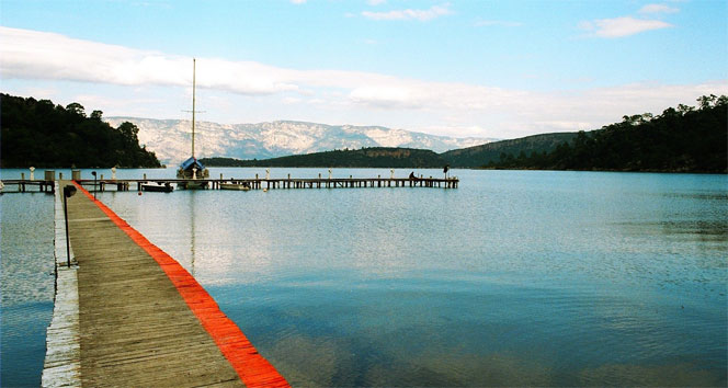 Karacasöğüt iskelesi ihale edildi