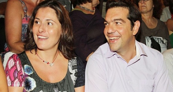 Yunanistan şimdi de nikahsız First Lady’yi tartışıyor