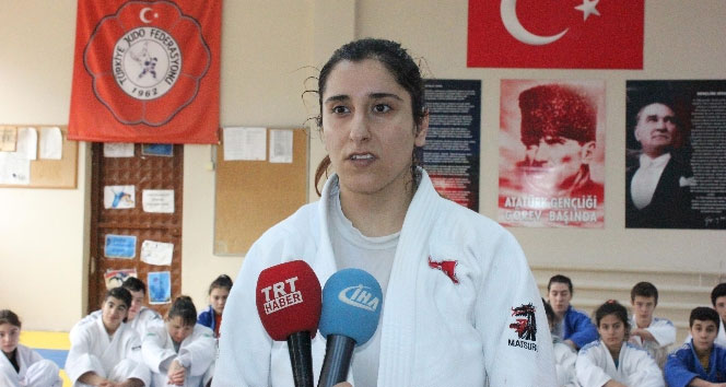 Görme engelli sporcumuzdan fair-play dersi