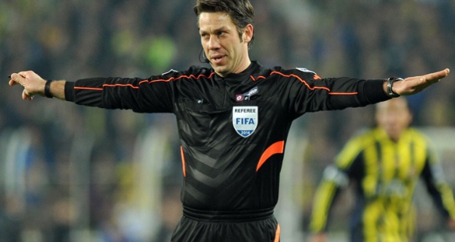 Galatasaray maçının ardından ünlü hakeme şok