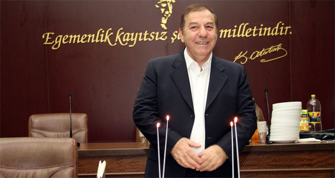 Başkan Kadıoğlu’na sürpriz doğum günü