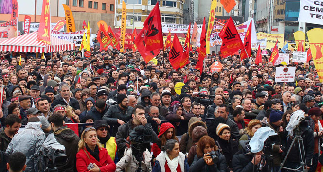 Kadıköy’de büyük Alevi mitingi