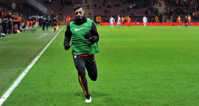 Dzemaili, saha içinde ısındı kimse görmedi