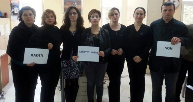 Özgecan için siyahlara büründüler