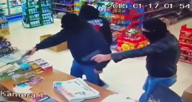 Pompacılar, silahlı soygunculara böyle direndi