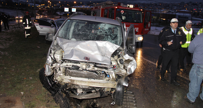 Samsun'da trafik kazası: 1 ölü, 2 yaralı