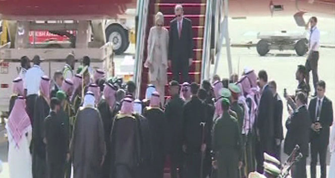 Cumhurbaşkanı Erdoğan, Riyad’da askeri törenle karşılandı
