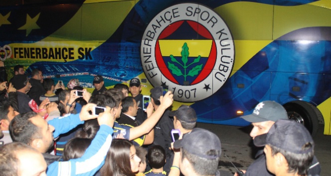 Fenerbahçe, kupa maçı için Mersin&#039;de