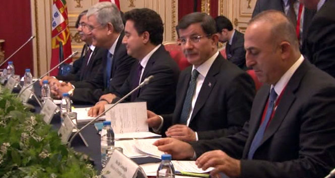 Davutoğlu, Portekiz Başbakanı ile görüştü
