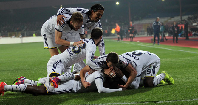 Fenerbahçe, Mersin İdmanyurdu&#039;nu 2-1 mağlup etti