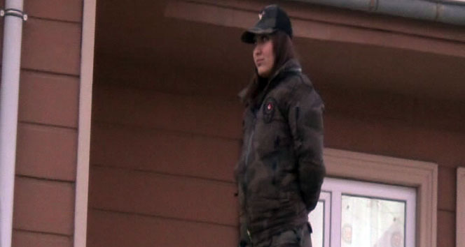 Emine Erdoğan’ı koruyan bayan özel harekatçıya yoğun ilgi