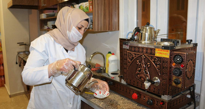 Eşi iflas etti, evin geçimini o sağlıyor