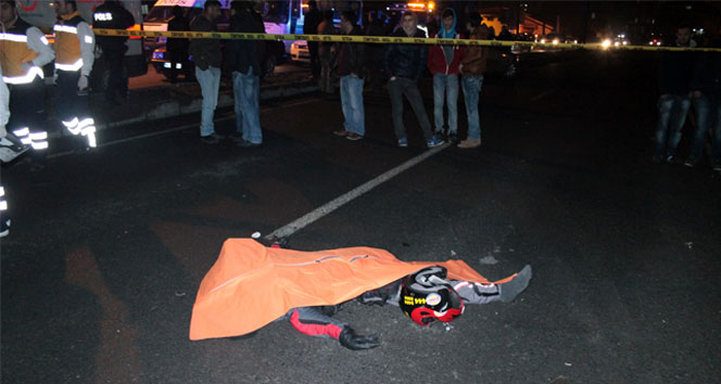 İki otomobilin arasında can verdi!