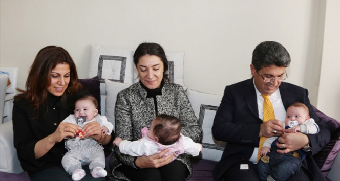 Başkan Karadeniz’den üçüz bebeklere &#039;Hemşehrilik Belgesi&#039;
