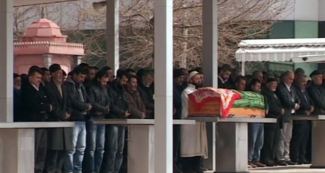 'Pembe Oda' kurbanı kadın toprağa verildi