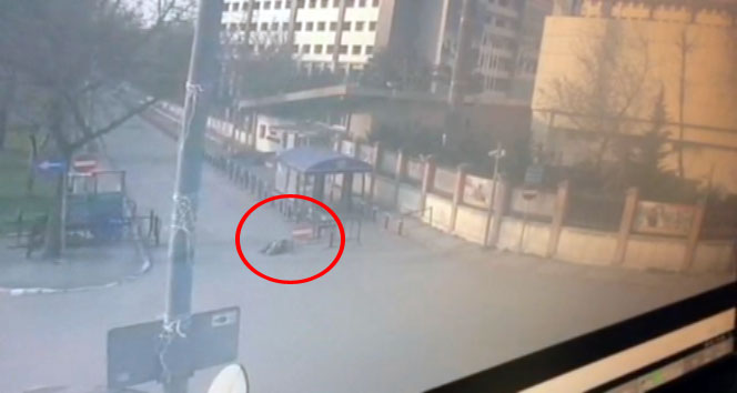 İstanbul Emniyeti’ne saldırı anı kamerada