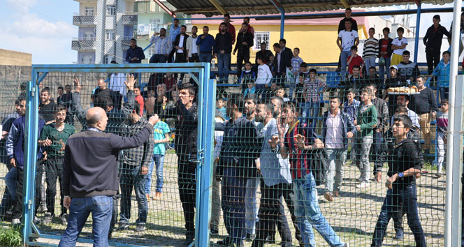 Amatör maçta olaylar çıktı!