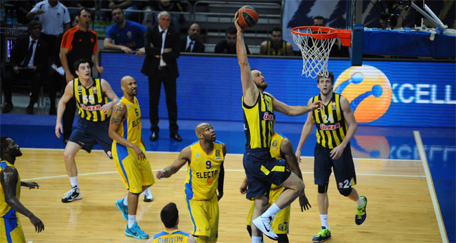 Fenerbahçe Ülker avantajı yakaladı
