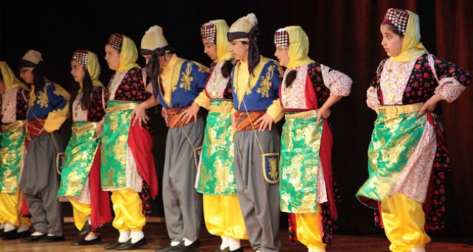 Küçükçekmece’de 23 Nisan çocuk şenliği başladı