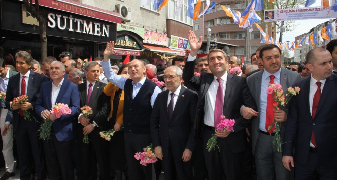 AK Parti İstanbul İl Başkanlığı'ndan gövde gösterisi