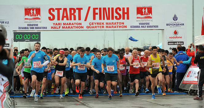 Vodafone İstanbul Yarı maratonu başladı