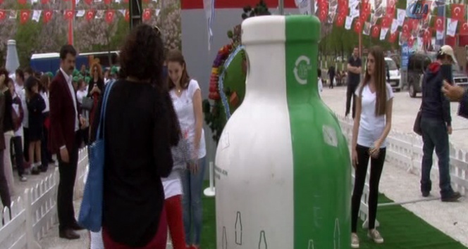 Minik ellerden geri dönüşüme 2 tonluk katkı