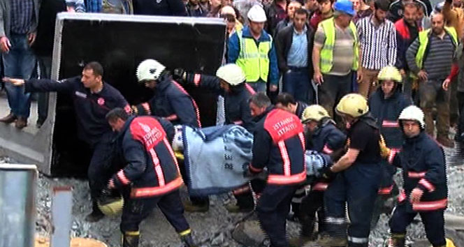 Ümraniye’de göçük altında kalan bir işçi hayatını kaybetti