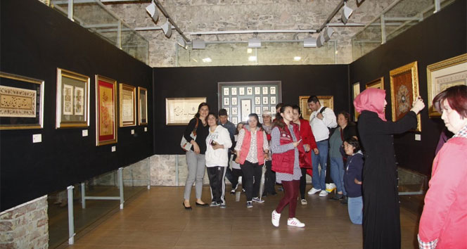 Özel çocuklar minyatür sergisinde