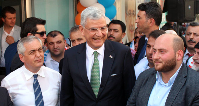 Bakan Bozkır&#039;dan CHP&#039;nin seçim vaatlerine gönderme