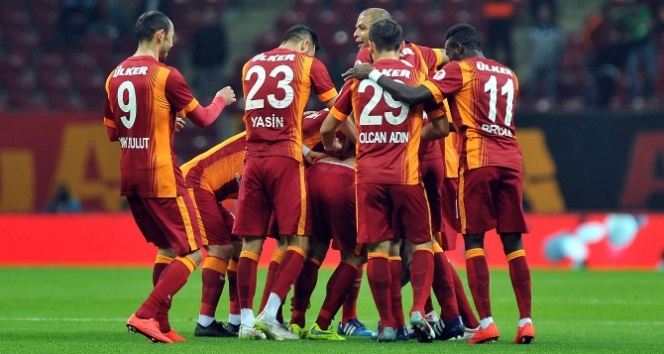 Galatasaray&#039;ın derbi kadrosu şekillenmeye başladı