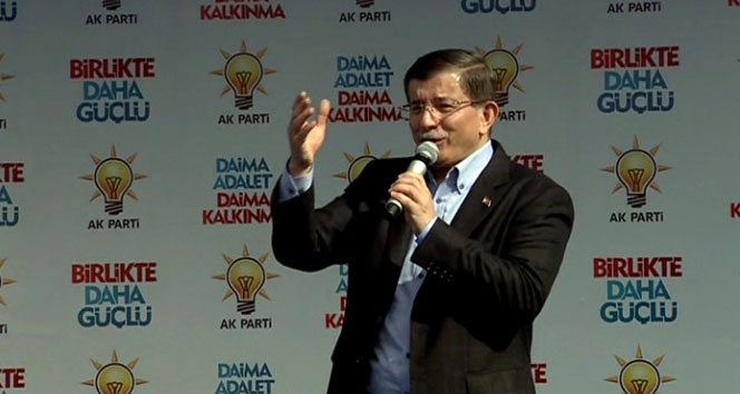 Başbakan Davutoğlu&#039;ndan çözüm sürecinde kararlılık mesajı