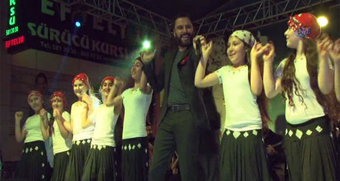 Gaziosmanpaşalılar Hıdrellezi Alişan konseriyle kutladı