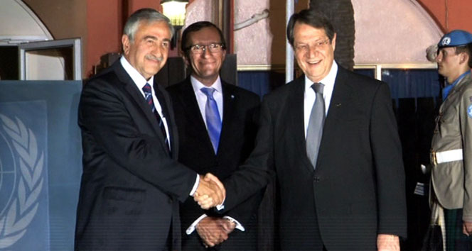 Kıbrıs'ta müzakereler yeniden başlıyor