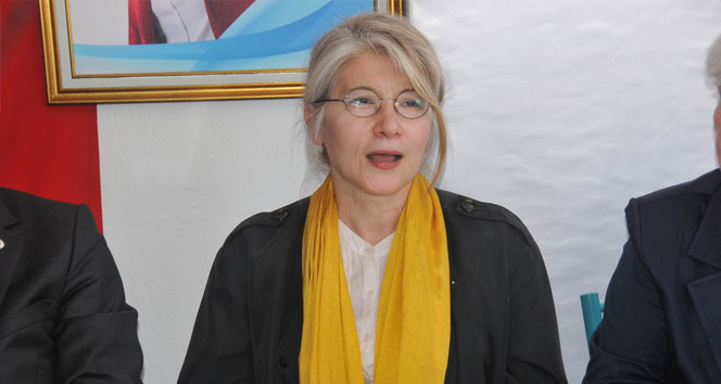 Emine Ülker Tarhan: ‘Hakimler hakimleri sürek avına tutuyor’