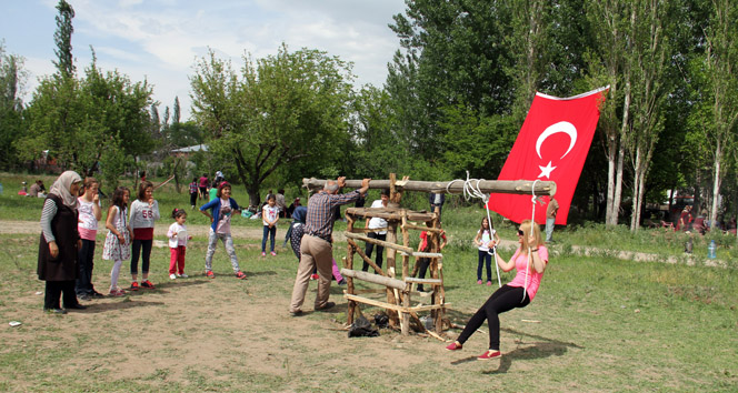 Balkan Türkleri Iğdır&#039;da ata geleneklerini sürdürüyor
