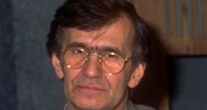 Usta sanatçı Muzaffer Özpınar hayatını kaybetti